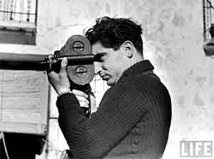 Robert Capa Beroemde Oorlogsfotograaf Foto van Gerda Taro uit 1937